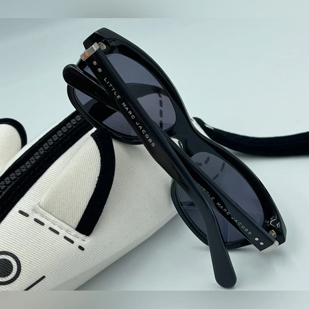 Authentic Kids Little Marc Jacobs Black Sunglasses Vintage Retro Square